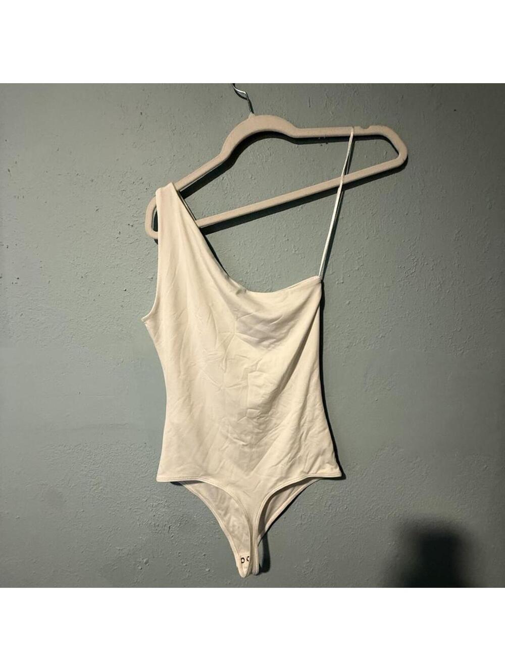 Abercrombie & Fitch white bodysuit one shoulder tank in size S #bodysuit